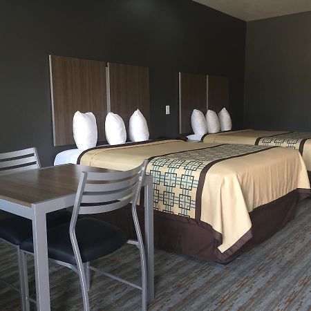 Scottish Inn & Suites - Conroe Εξωτερικό φωτογραφία