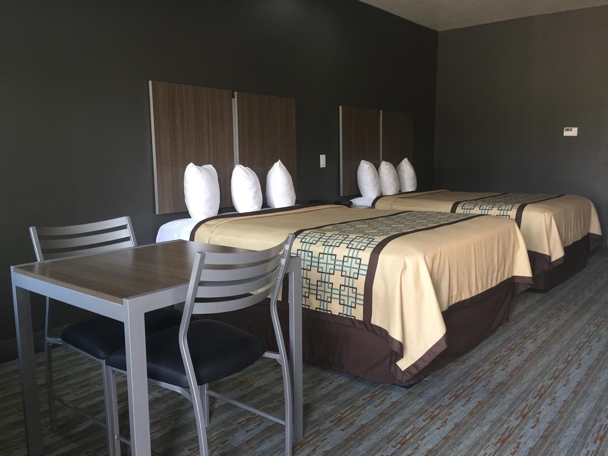 Scottish Inn & Suites - Conroe Εξωτερικό φωτογραφία